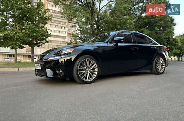 Седан Lexus IS 2013 в 