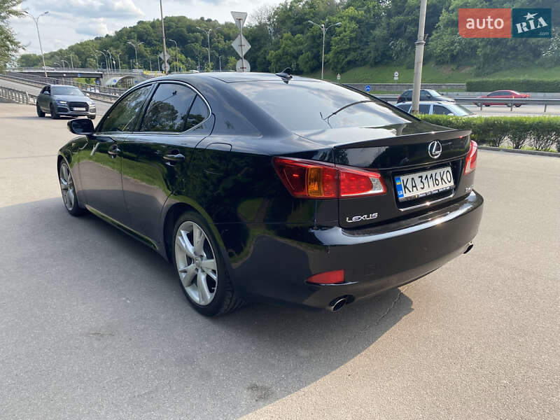 Седан Lexus IS 2008 в Киеве