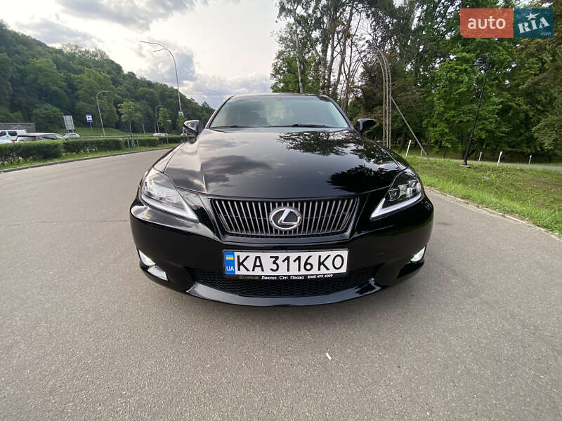Седан Lexus IS 2008 в Киеве