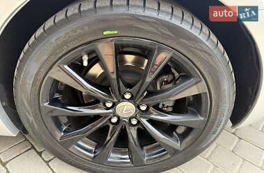 Кабриолет Lexus IS 2014 в 
