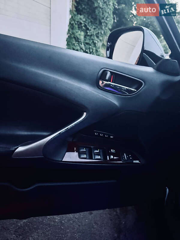 Седан Lexus IS 2008 в Одессе
