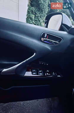 Седан Lexus IS 2008 в 