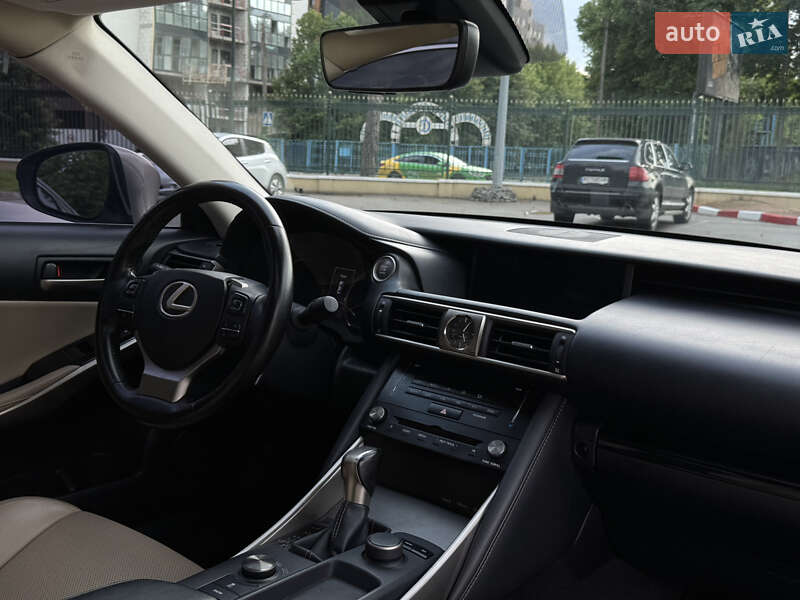 Седан Lexus IS 2017 в Харькове
