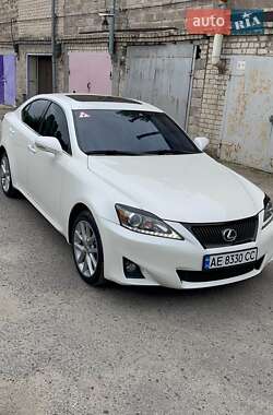 Седан Lexus IS 2013 в 