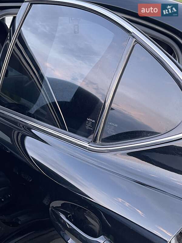 Седан Lexus IS 2006 в Ивано-Франковске