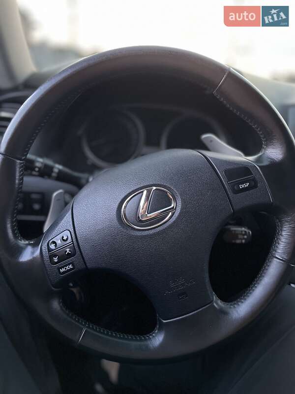 Седан Lexus IS 2006 в Ивано-Франковске