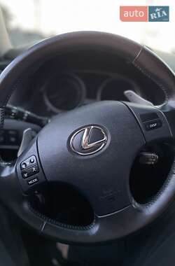 Седан Lexus IS 2006 в 
