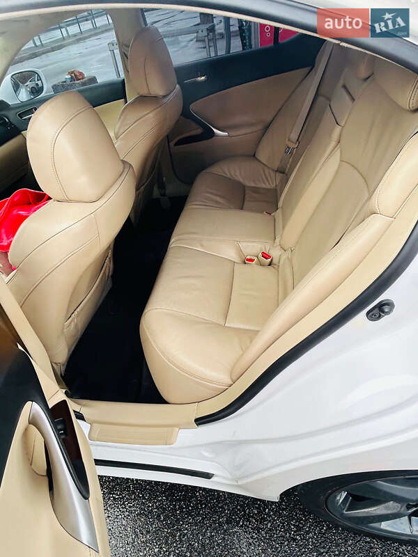 Седан Lexus IS 2008 в Києві