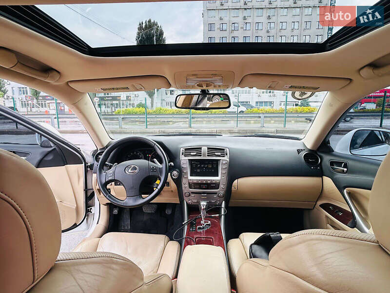 Седан Lexus IS 2008 в Києві