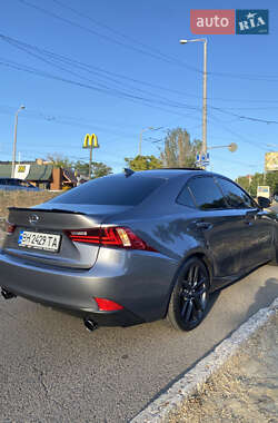 Седан Lexus IS 2013 в 