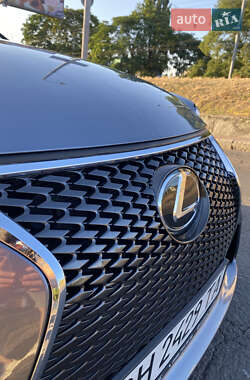 Седан Lexus IS 2013 в 