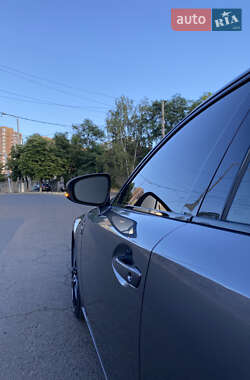 Седан Lexus IS 2013 в 