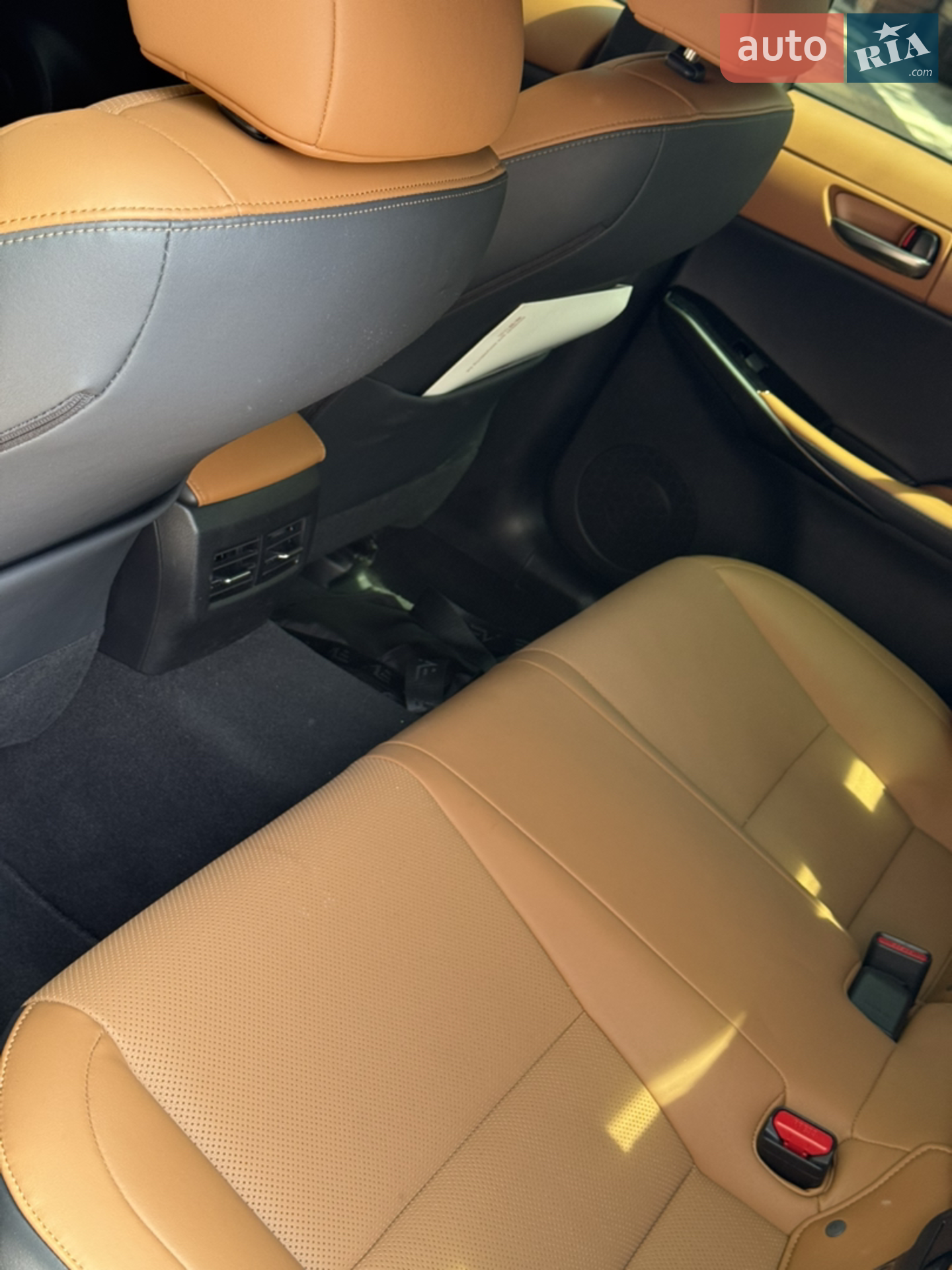 2021 Lexus IS - мініатюра 9