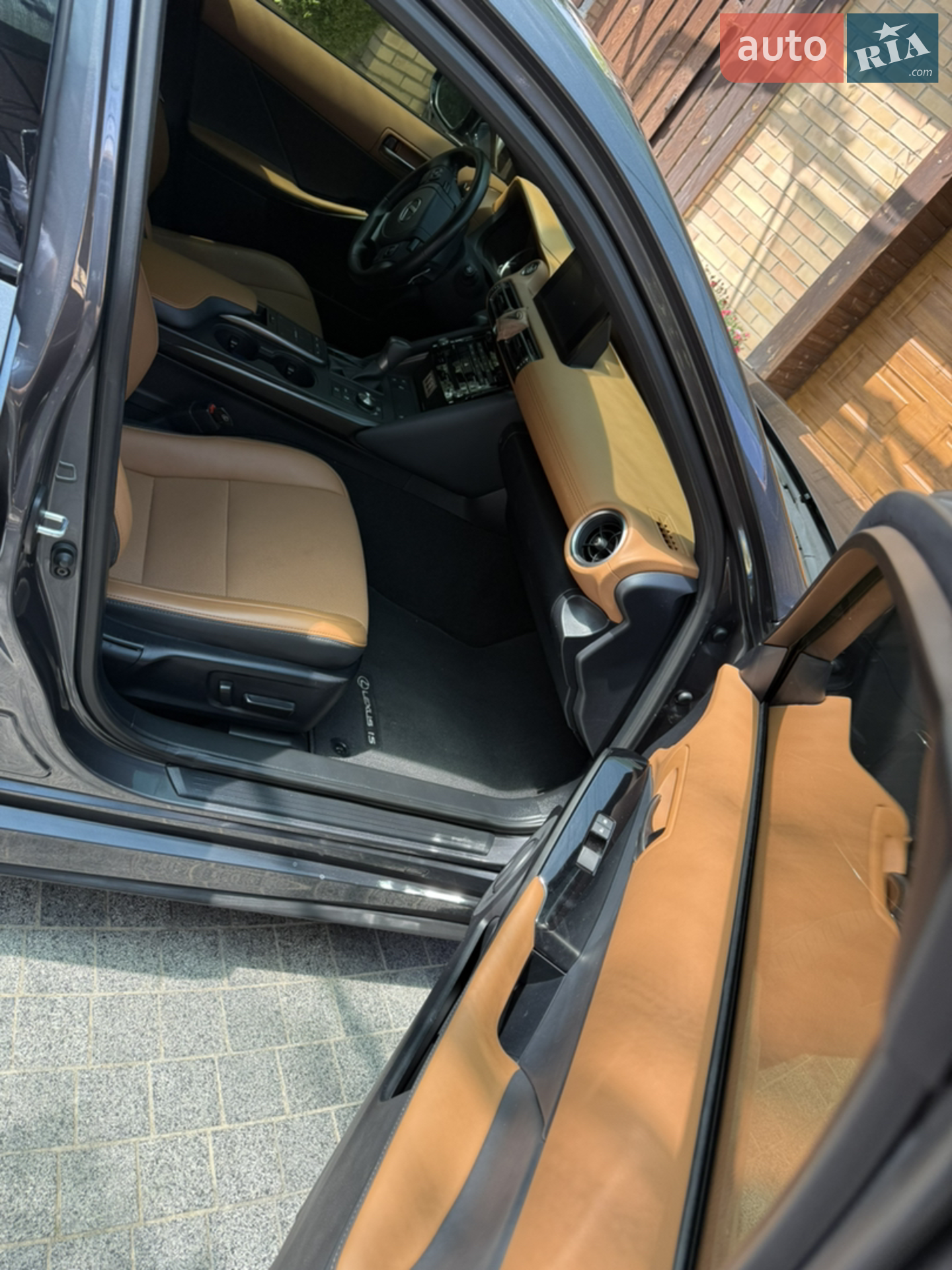 2021 Lexus IS - мініатюра 8