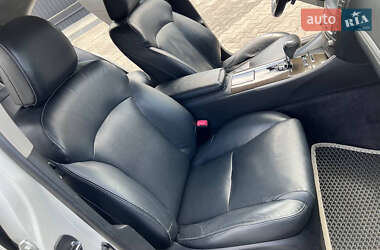 Седан Lexus IS 2013 в 