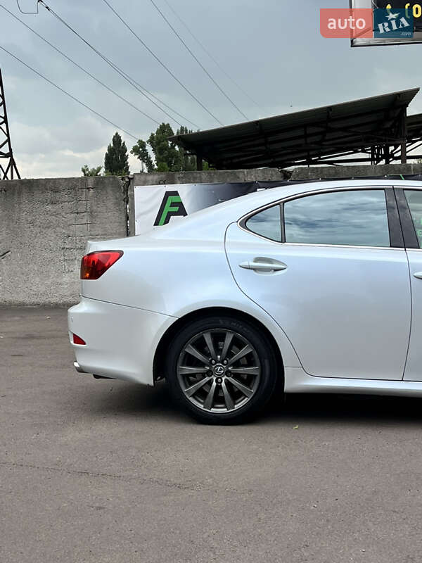 Седан Lexus IS 2008 в Киеве