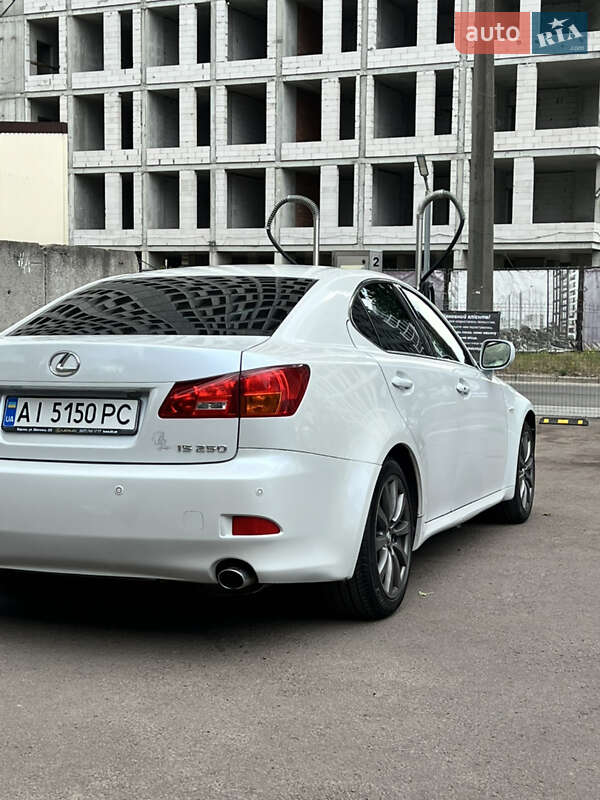 Седан Lexus IS 2008 в Киеве