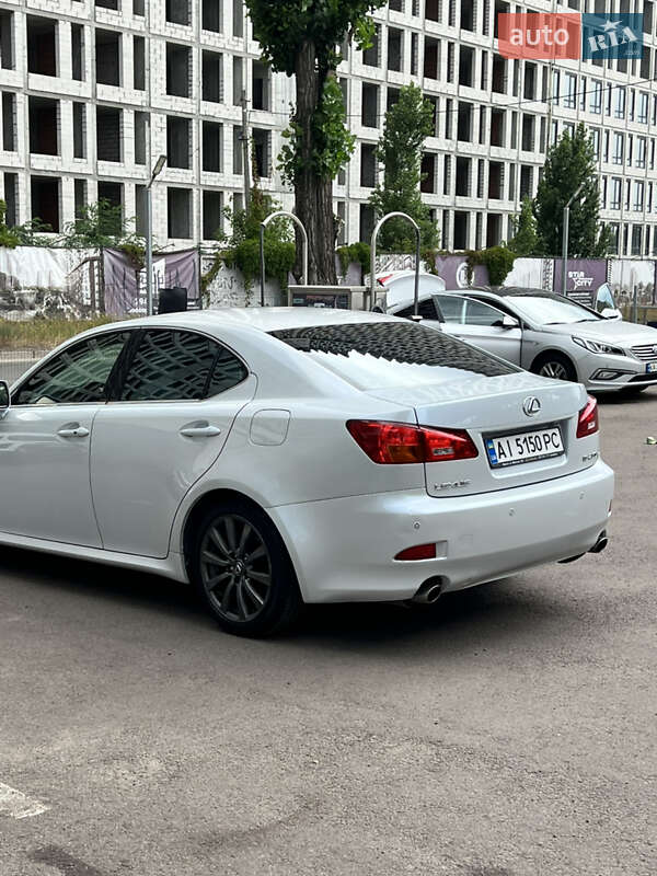 Седан Lexus IS 2008 в Киеве