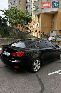 Седан Lexus IS 2005 в 