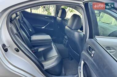 Седан Lexus IS 2005 в 