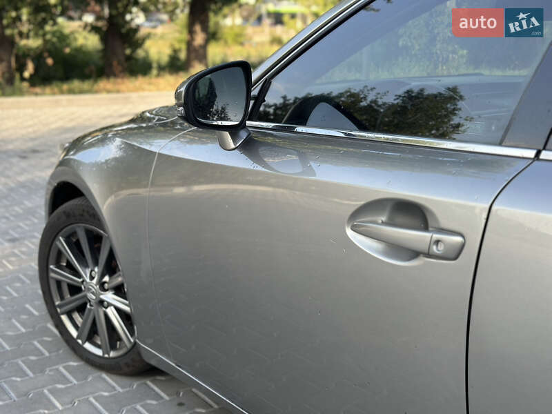 Седан Lexus IS 2014 в Кропивницком