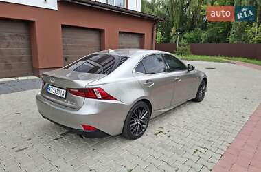 Седан Lexus IS 2013 в Ивано-Франковске