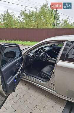 Седан Lexus IS 2013 в Ивано-Франковске