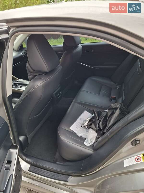 Седан Lexus IS 2013 в Івано-Франківську фото 14 Седан Lexus IS 2013 в Івано-Франківську