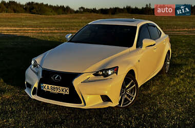 Седан Lexus IS 2015 в Києві