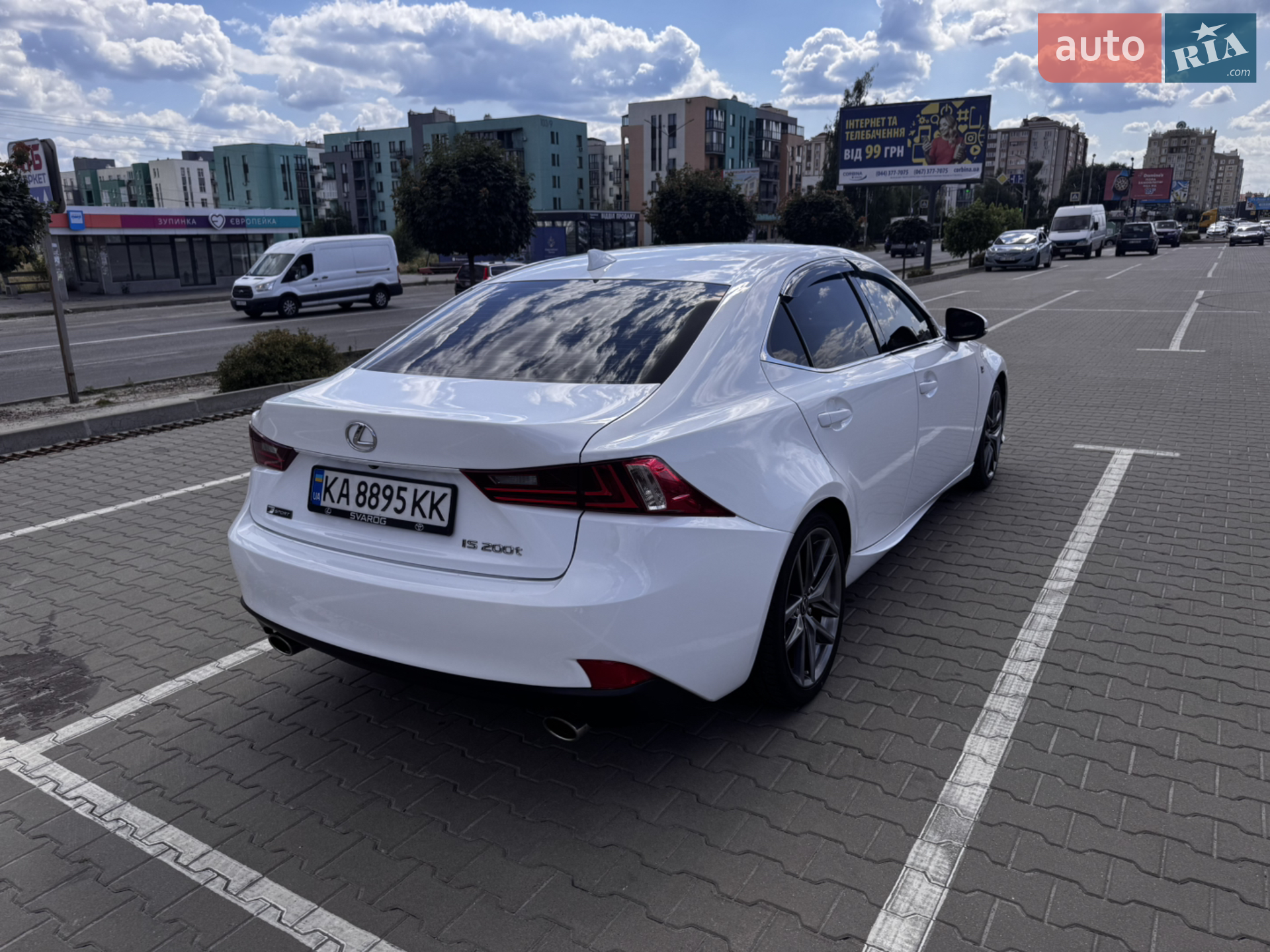 2015 Lexus IS - мініатюра 11