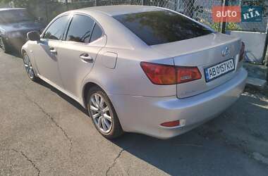 Седан Lexus IS 2007 в Тростянці