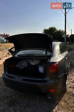 Седан Lexus IS 2006 в Боярці