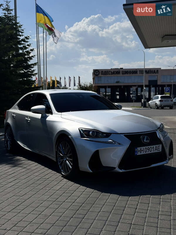 Седан Lexus IS 2017 в Одессе