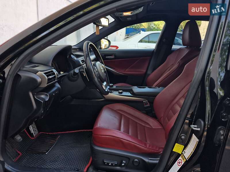 Седан Lexus IS 2016 в Одессе