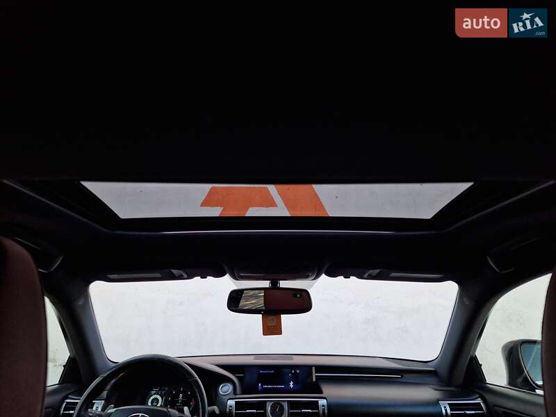 Седан Lexus IS 2016 в Одессе