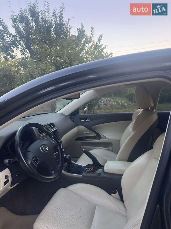 Седан Lexus IS 2010 в Олександрії фото 8 Седан Lexus IS 2010 в Олександрії