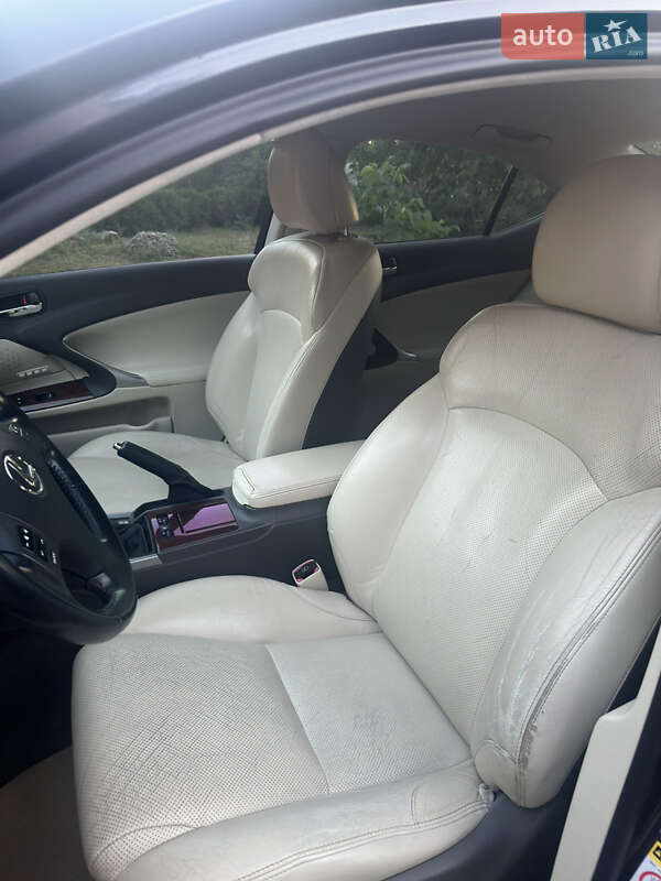 Седан Lexus IS 2010 в Олександрії фото 10 Седан Lexus IS 2010 в Олександрії