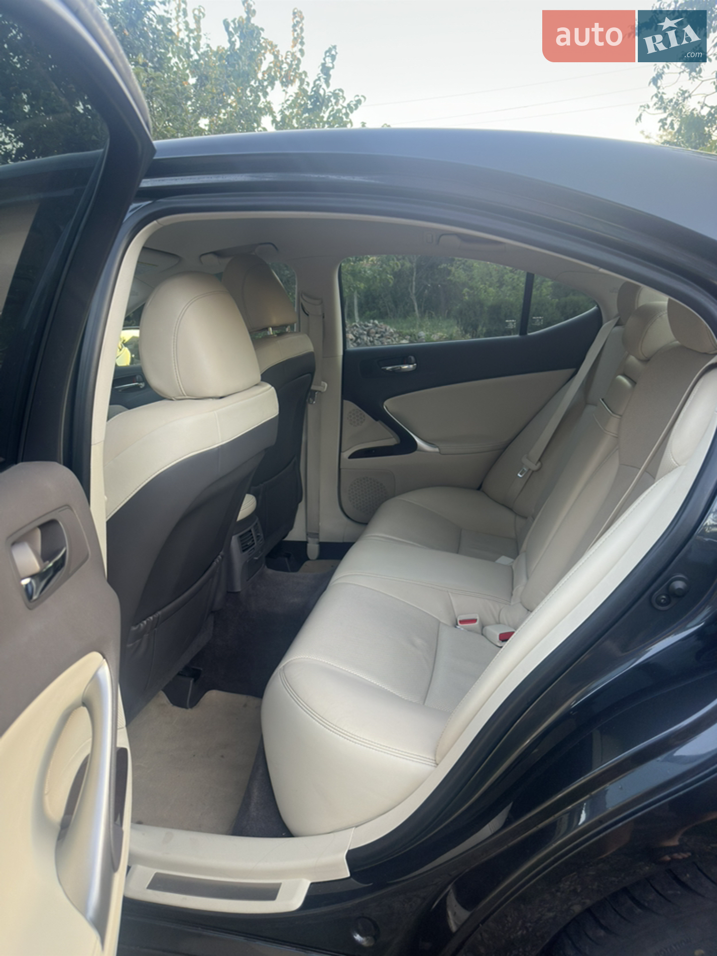 2010 Lexus IS - мініатюра 11