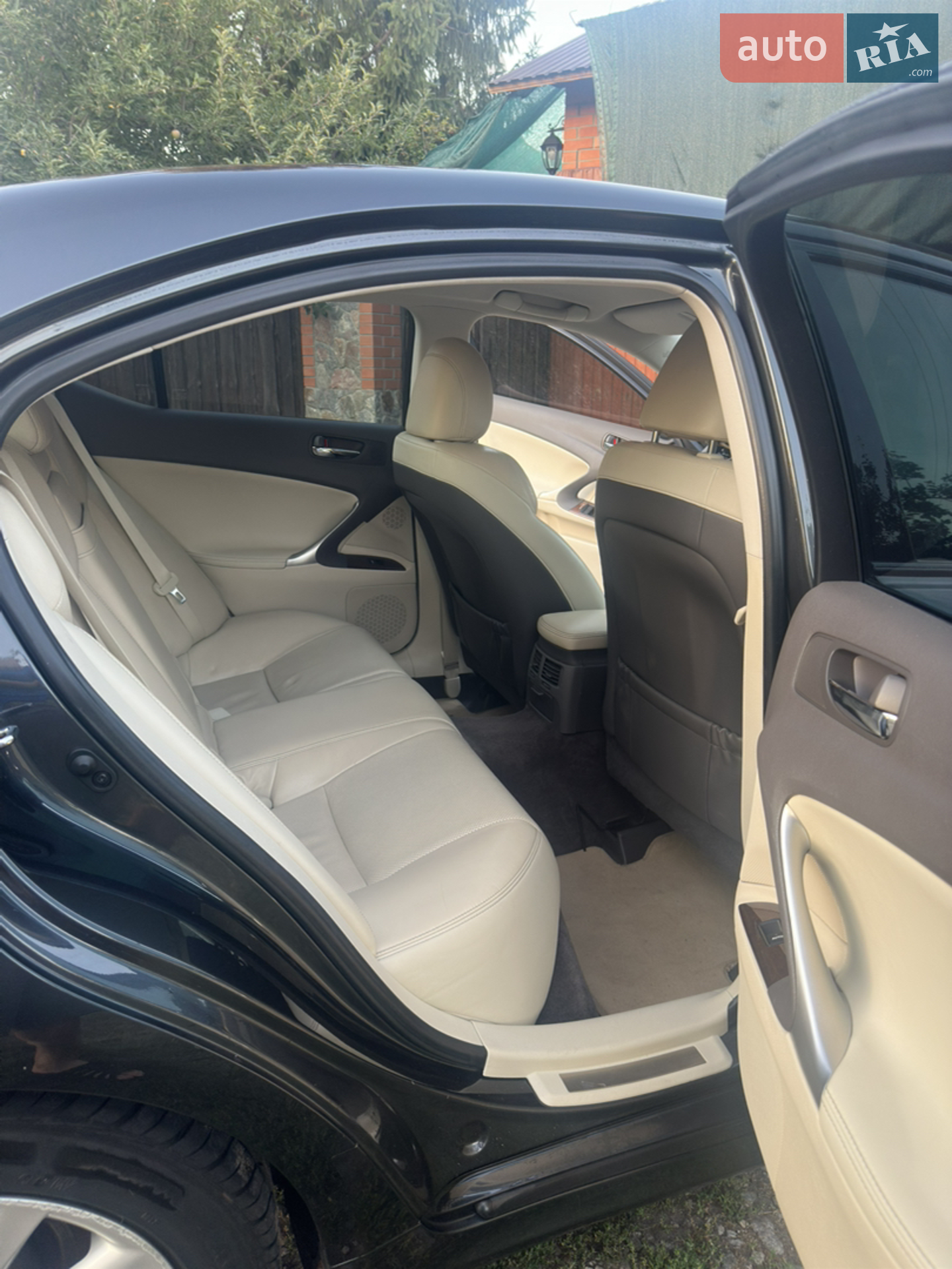2010 Lexus IS - мініатюра 12