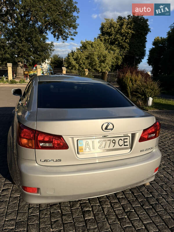 Седан Lexus IS 2007 в Киеве