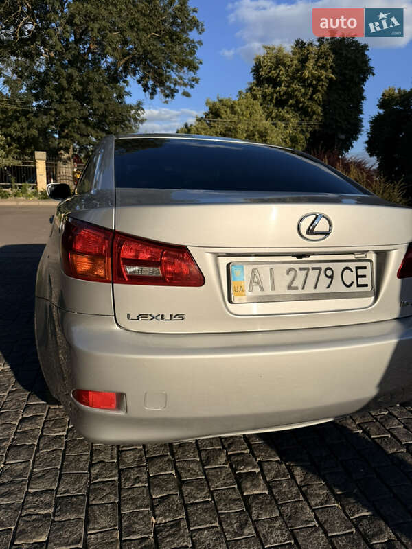 Седан Lexus IS 2007 в Киеве