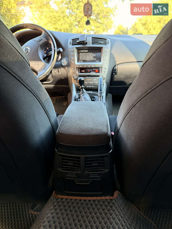 Седан Lexus IS 2007 в Киеве