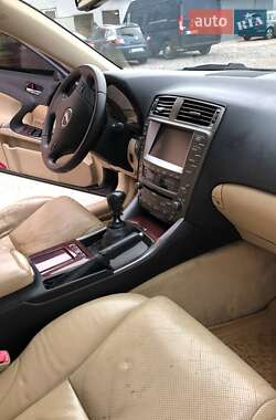Седан Lexus IS 2006 в 