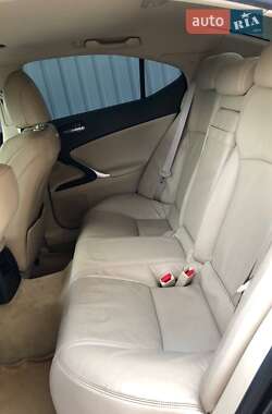 Седан Lexus IS 2006 в 