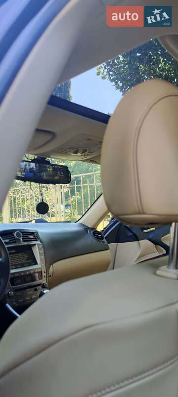 Седан Lexus IS 2007 в Николаеве