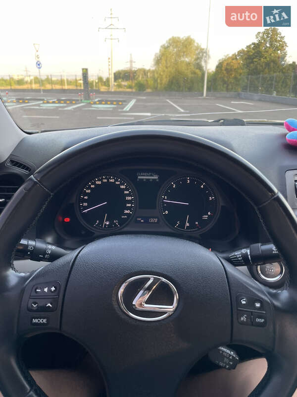 Седан Lexus IS 2006 в Чернигове фото 13 Седан Lexus IS 2006 в Чернигове