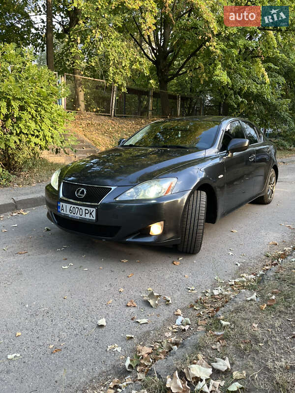 Lexus IS 2006