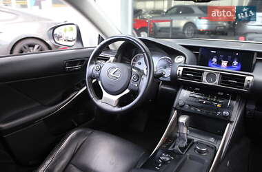 Седан Lexus IS 2013 в 