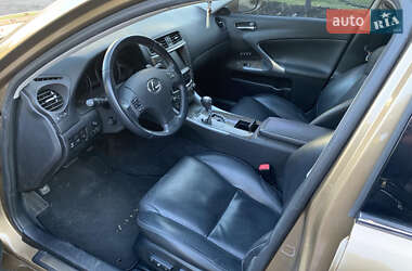 Седан Lexus IS 2009 в 