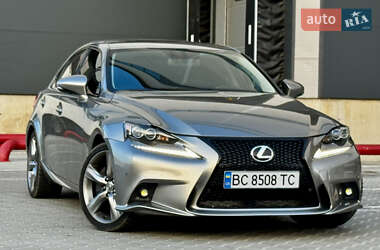 Седан Lexus IS 2014 в Львові